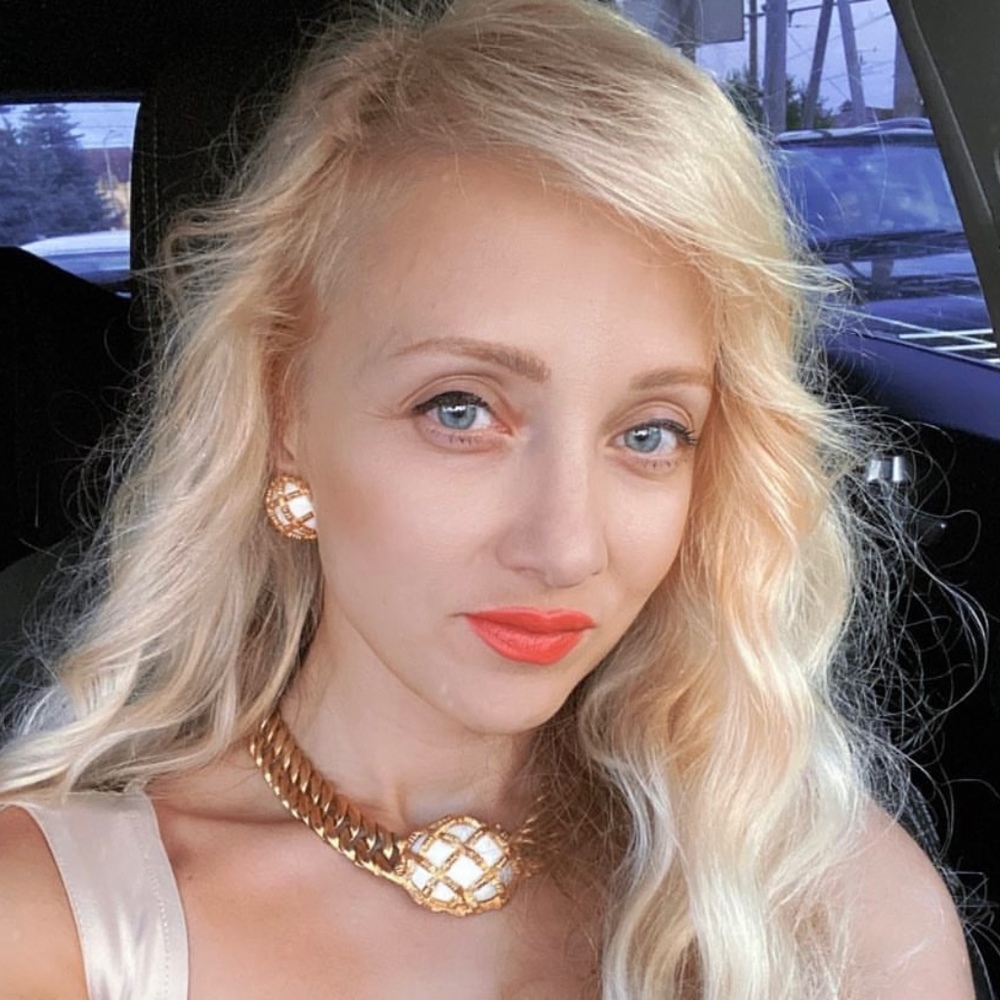 Meet your Posher, Iryna